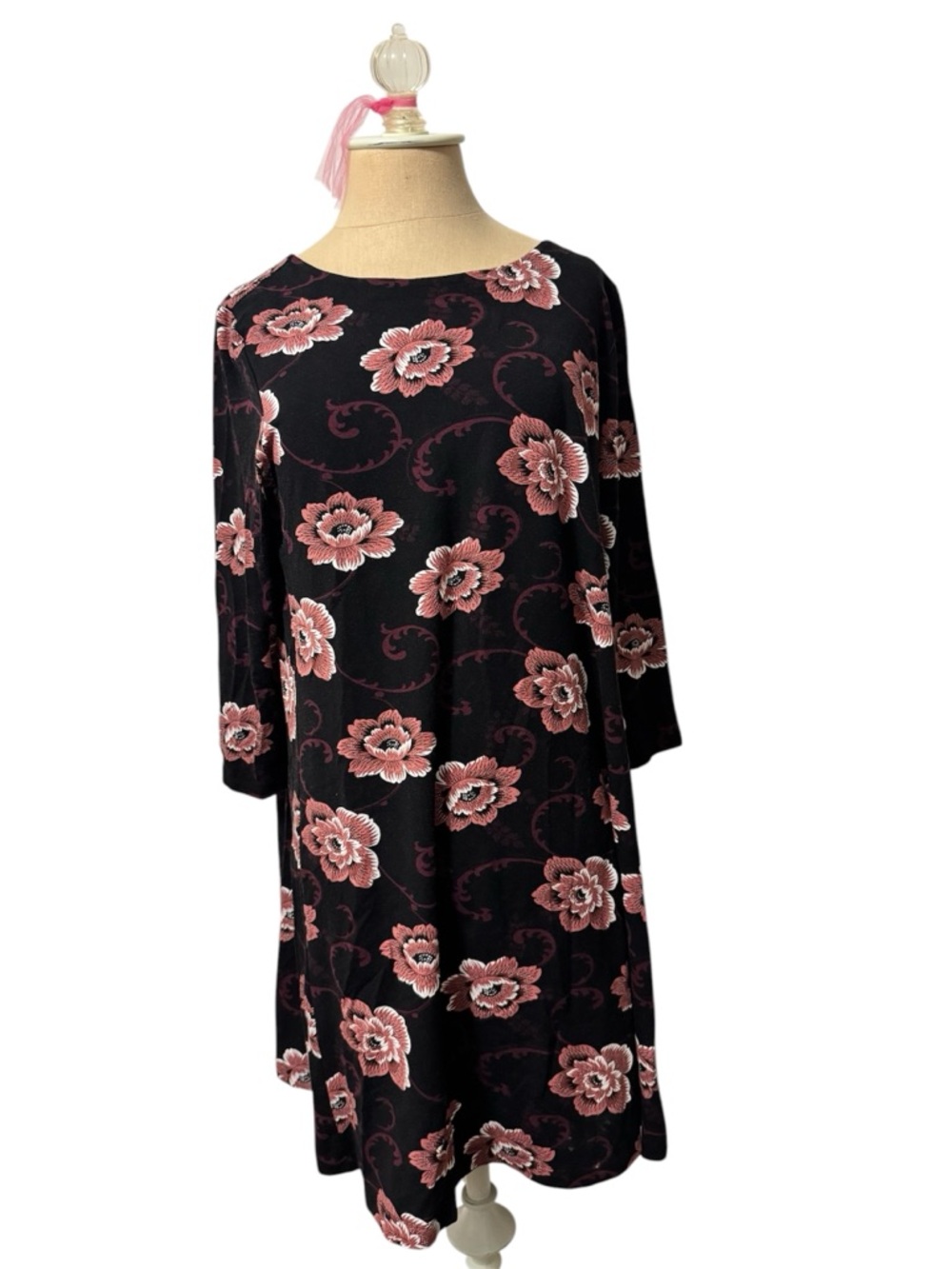 LOFT Black and Pink A-Line Dress with 3/4 Sleeves Size Medium